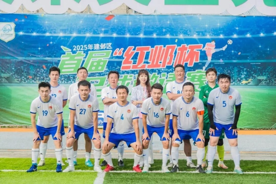bmGJX, 刻苦训练