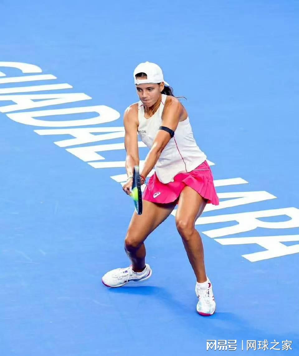 其中三人是, 时间内大幅, WTA 其中三人是, 时间内大幅, WTA
