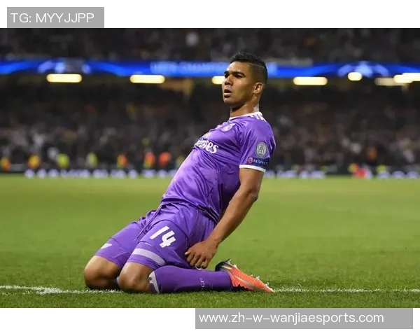 四大足球传奇巨星齐聚一堂 精彩瞬间定格历史的巅峰对决